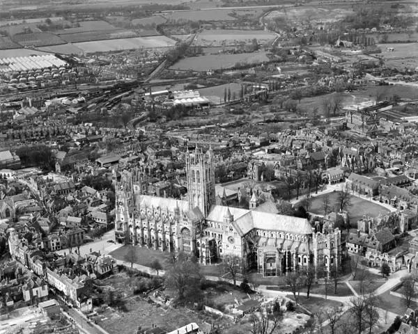 Canterbury Cathedral EAW004809