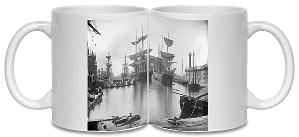 Gloucester Docks c. 1880 CC53_00092