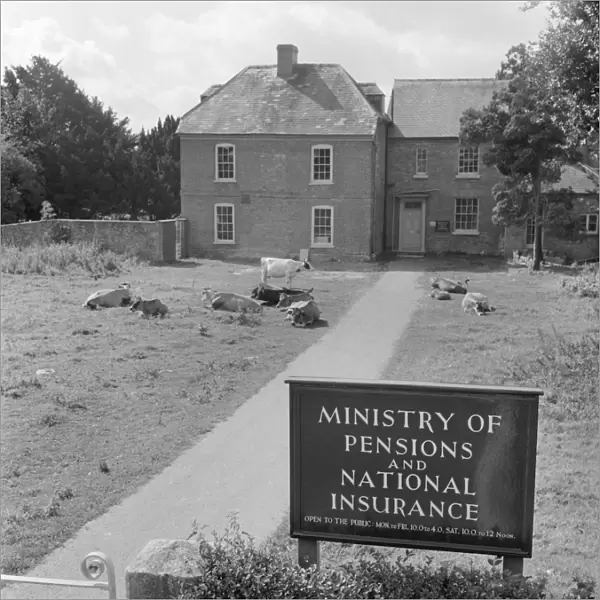 Ministry of Pensions and National Insurance a075348