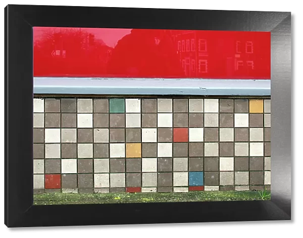 Coloured tiles DP347457