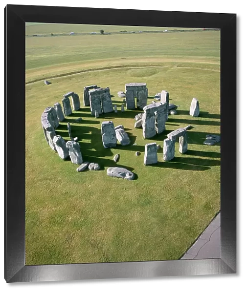 Stonehenge from the air K040315