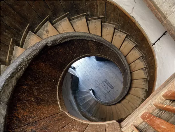 Upnor Castle staircase K951095