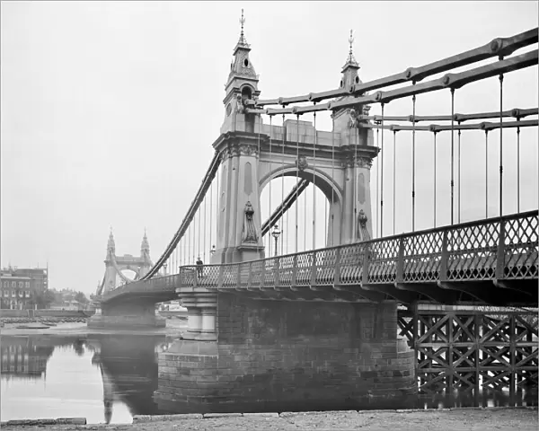 Hammersmith Bridge CC73_00254