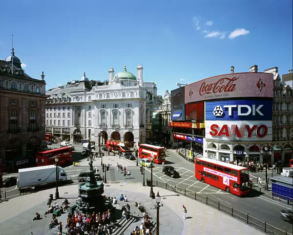 Piccadilly Circus J070042