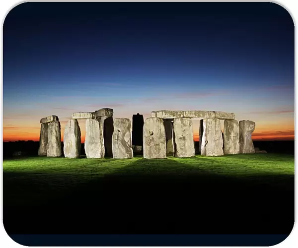 Stonehenge N071215
