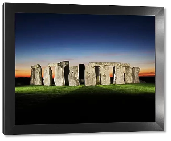 Stonehenge N071215