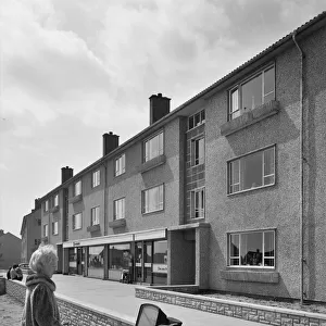 Building Housing schemes Jigsaw Puzzle Collection: Easiform Housing