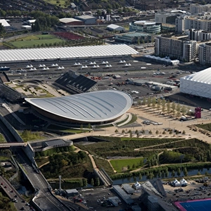 Sports venues Photographic Print Collection: London Olympics 2012
