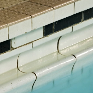 Swimming pool trough DP030615