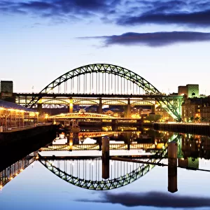 Towns and Cities Framed Print Collection: Newcastle