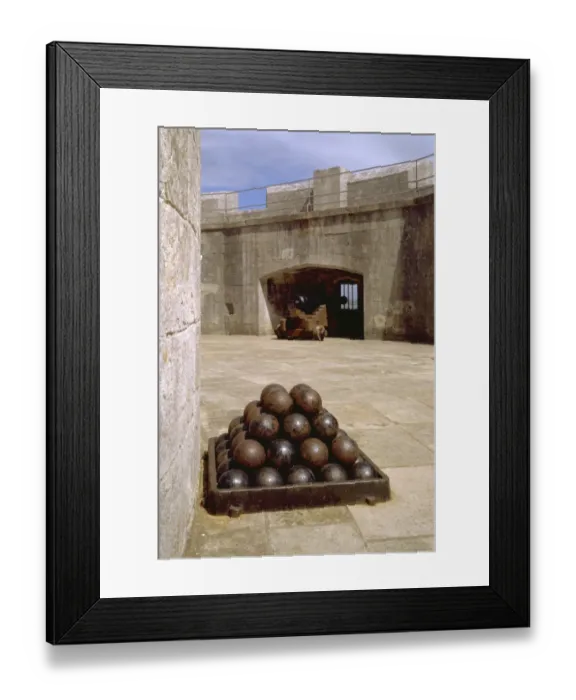 Framed Print : Portland Castle K981914 Framed Print : Portland Castle K981914
