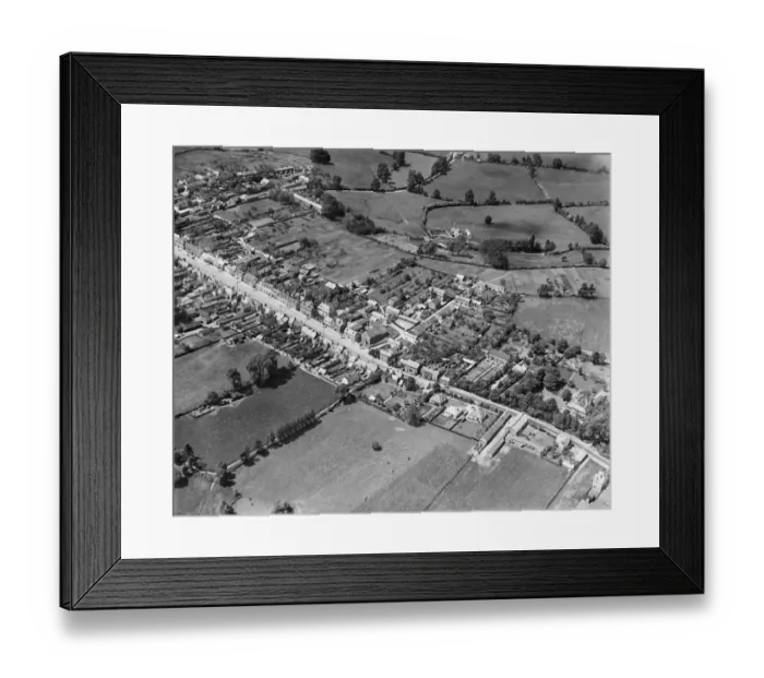 Framed Print : Wootton Bassett, 1930. EPW032629