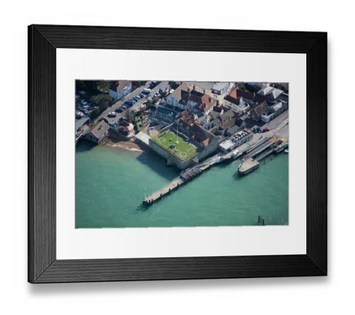 Framed Print : Yarmouth Castle N071455