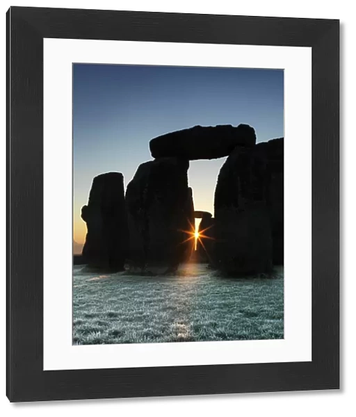 Stonehenge at sunrise N120063