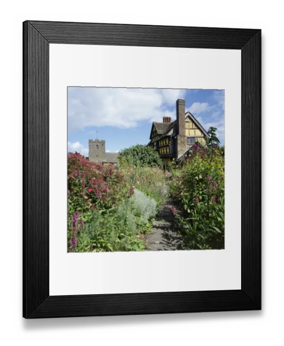 Framed Print : Stokesay Castle K980974 Framed Print : Stokesay Castle K980974