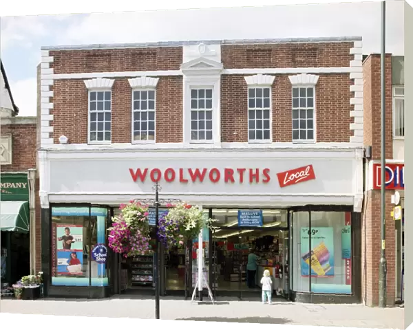 Woolworths shopfront, Ledbury a009148