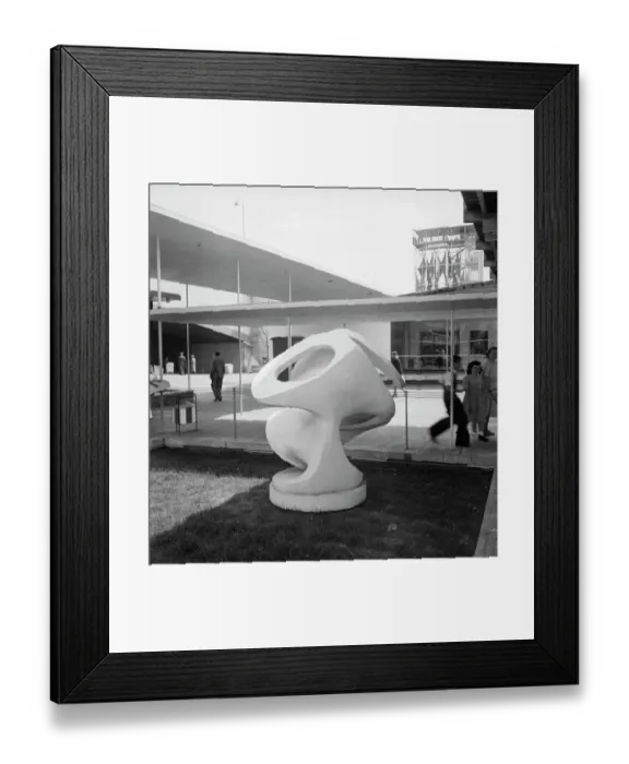 Framed Print : Hepworth sculpture a51_06861 Framed Print : Hepworth sculpture a51_06861