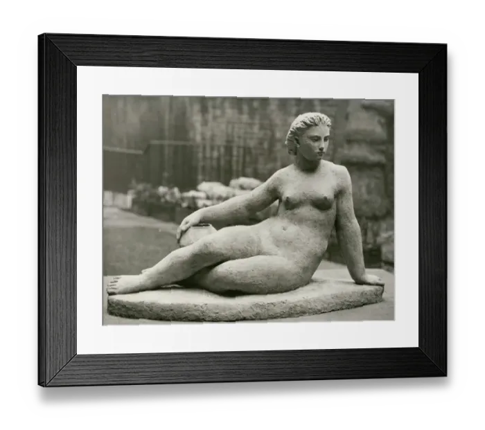 Framed Print : Jonzen - female nude OP32774 Framed Print : Jonzen - female nude OP32774