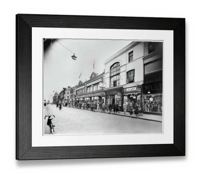 Framed Print : Woolworths Southend FWW01_01_0033_002 Framed Print : Woolworths Southend FWW01_01_0033_002