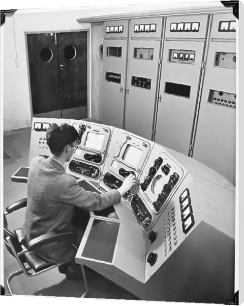 BBC Transmitter Control Desk, Holme Moss JLP01_05_01_087