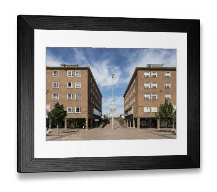 Framed Print : Broadgate Standard DP164613