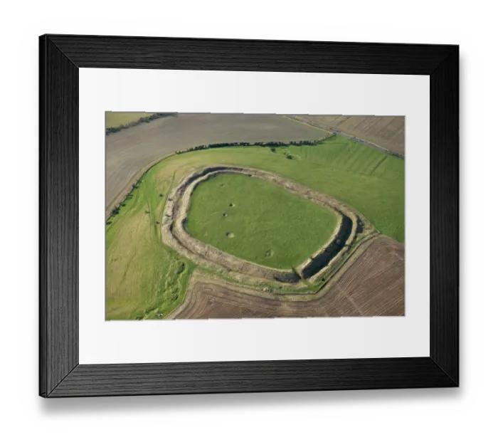 Framed Print : Liddington Castle 27618_002