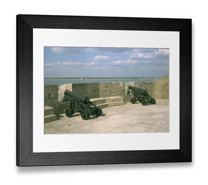 Framed Print : Calshot Castle K950208 Framed Print : Calshot Castle K950208
