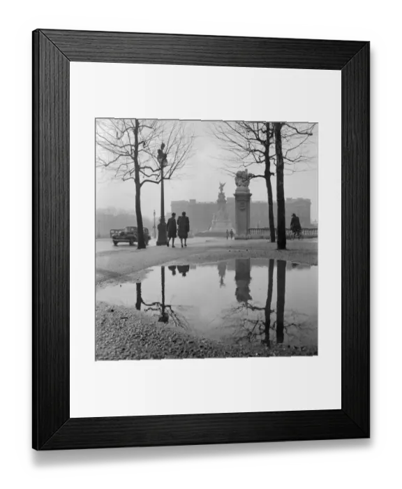 Framed Print : The Mall and Buckingham Palace a073146 Framed Print : The Mall and Buckingham Palace a073146