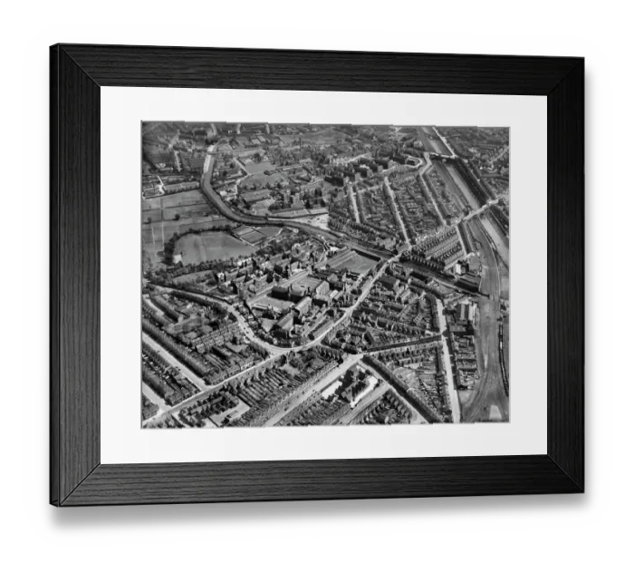 Framed Print : Winson Green EPW053095 Framed Print : Winson Green EPW053095