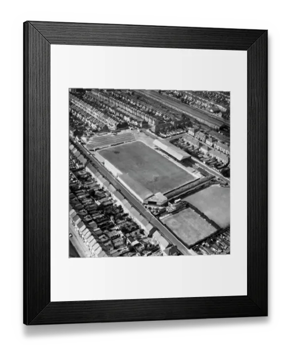 Framed Print : Priestfield Road EAW238673
