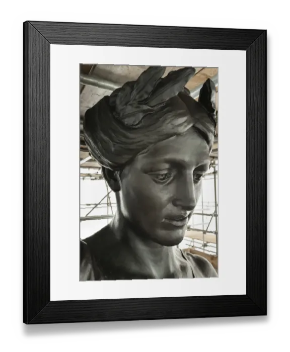 Framed Print : Head and headdress DP171401