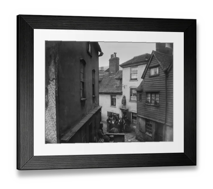 Framed Print : Old Parrs Head a77_02450 Framed Print : Old Parrs Head a77_02450