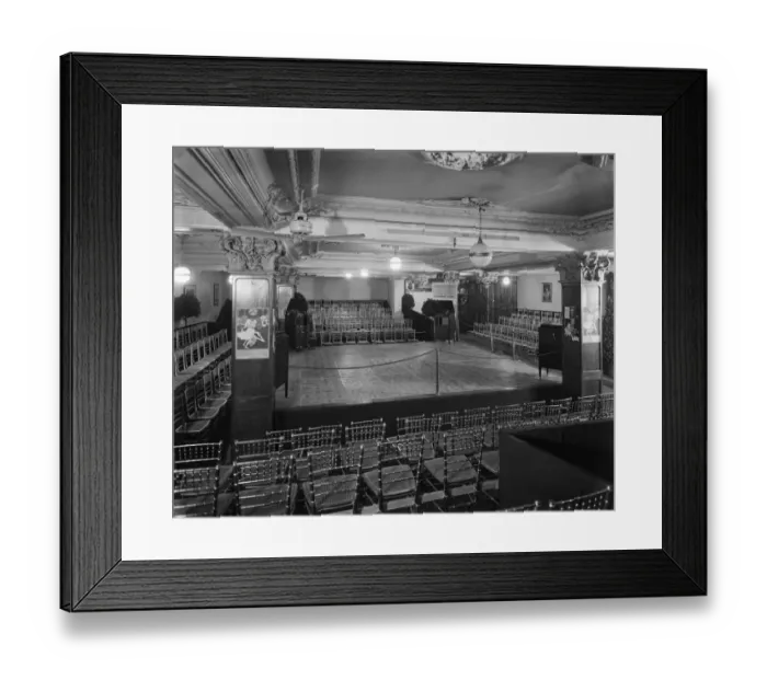 Framed Print : Harrods dance floor BL26398 Framed Print : Harrods dance floor BL26398