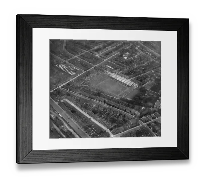 Framed Print : Highbury Stadium, Arsenal EPW009247