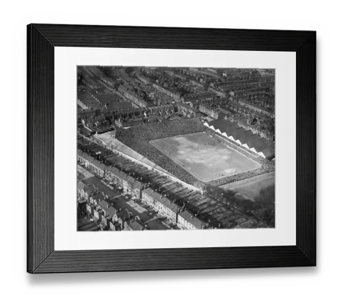Framed Print : FA Cup semi-final at Highbury in 1929. EPW025836 Framed Print : FA Cup semi-final at Highbury in 1929. EPW025836