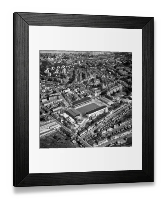 Framed Print : Highbury Stadium, Arsenal EAW243930