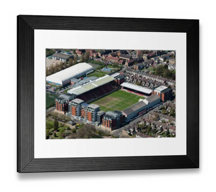 Framed Print : Brisbane Road 27663_039