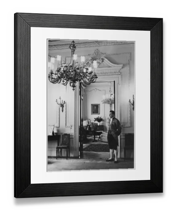 Framed Print : British Embassy in Berlin P_D00307_003