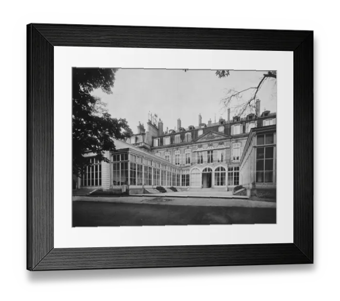 Framed Print : British Embassy in Paris P_D00558_007
