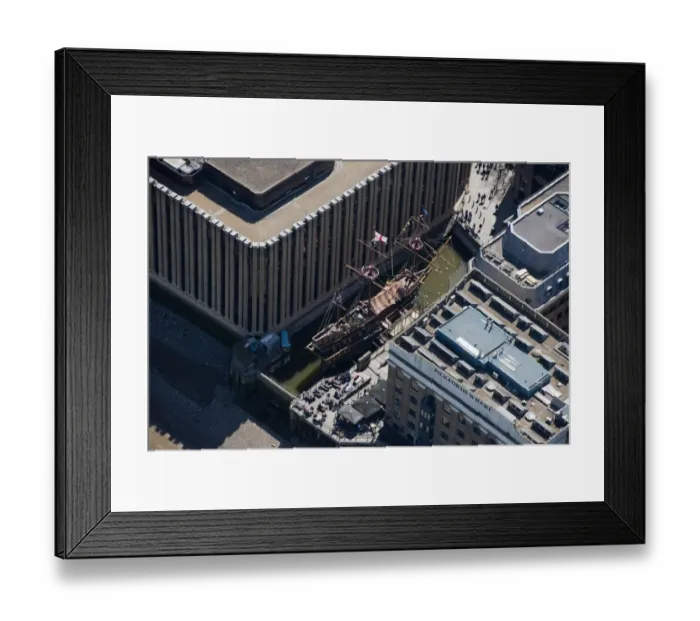 Framed Print : Golden Hinde 27662_040