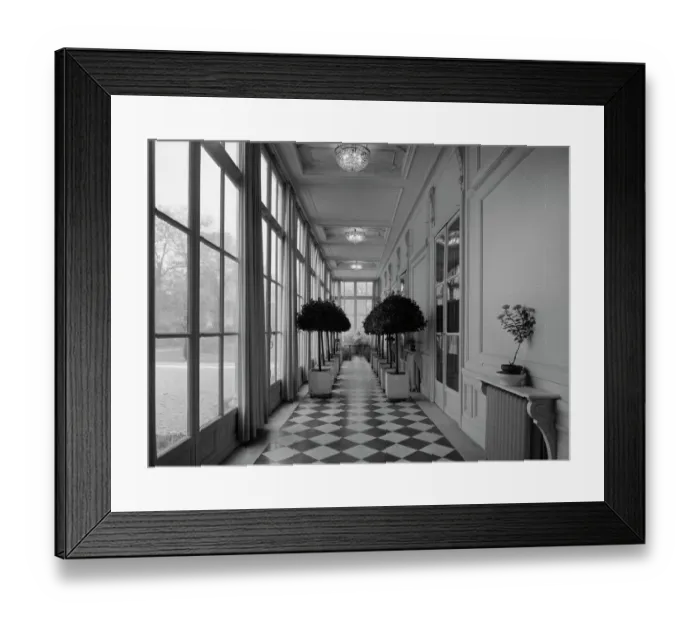 Framed Print : British Embassy in Paris P_D00634_015