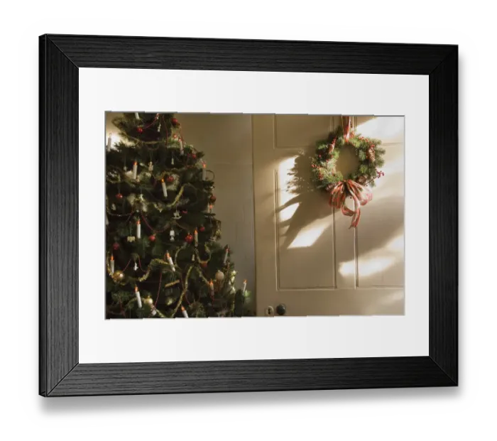 Framed Print : Christmas tree and Christmas wreath N071719