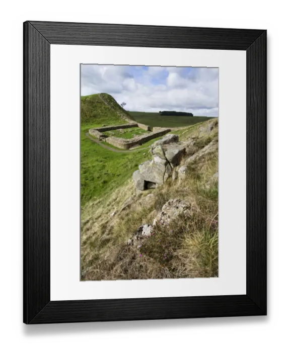 Framed Print : Hadrians Wall, Milecastle 39 N061002