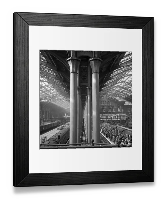 Framed Print : Liverpool Street Station a061617