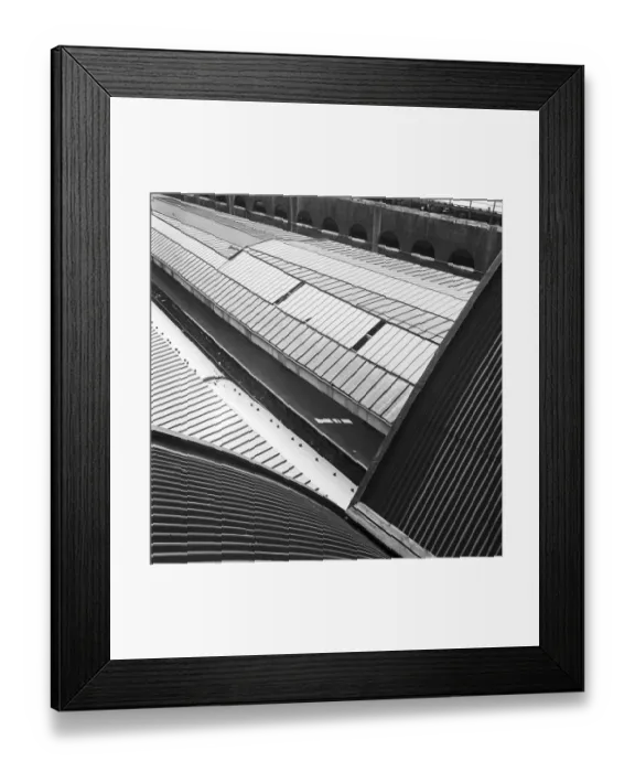 Framed Print : Platform canopies at Victoria Station a061776