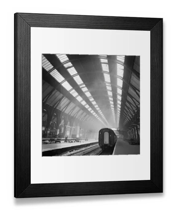 Framed Print : Kings Cross Station a062778