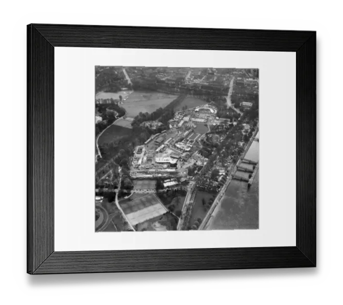 Framed Print : Pleasure Gardens EAW035678 Framed Print : Pleasure Gardens EAW035678