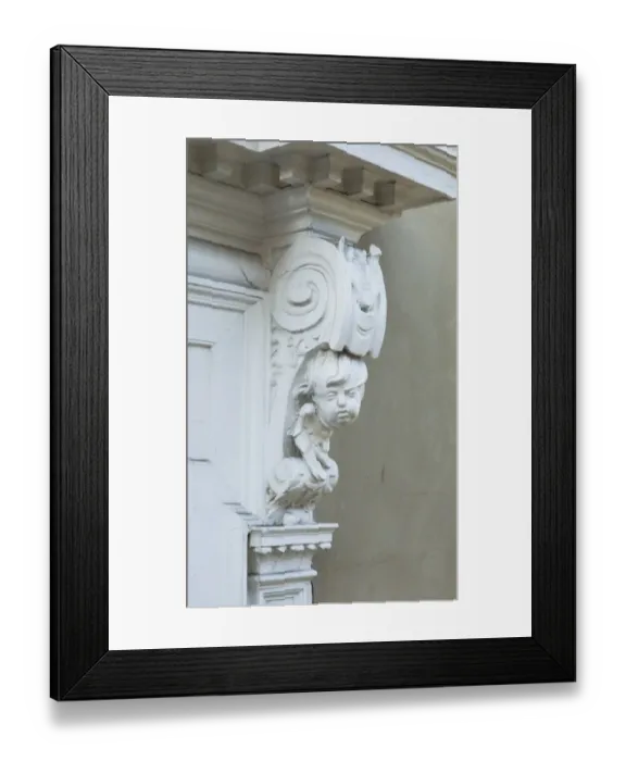 Framed Print : Recognisable figure DP165346