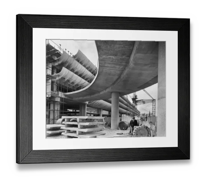 Framed Print : Preston Bus Station JLP01_08_081453