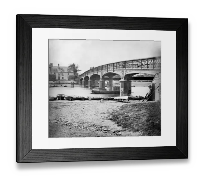 Framed Print : Hampton Court Bridge in 1875 CC73_00446